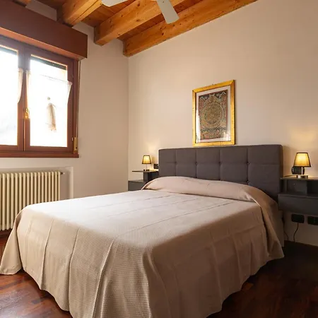 Casa Aurora - 10 Min Da Gardaland & Di Garda * Castelnuovo del Garda