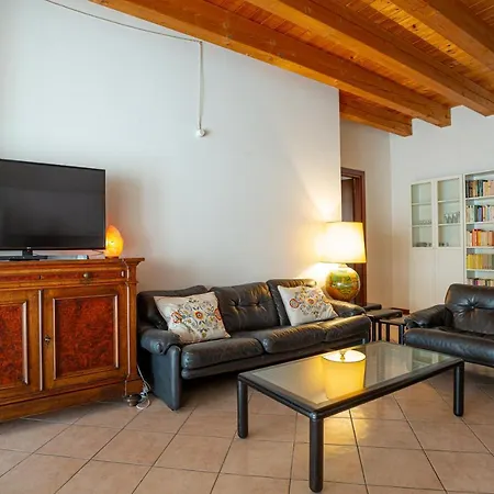 Apartment Casa Aurora - 10 Min Da Gardaland & Di Garda